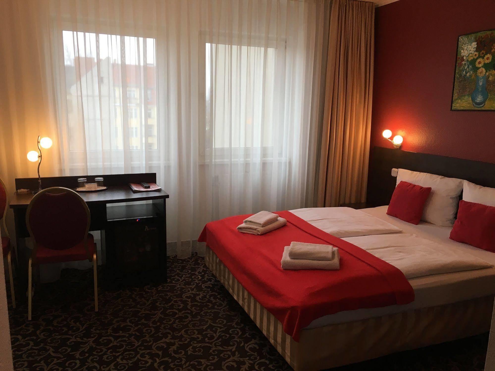 Atlas Berlin Hotel Экстерьер фото