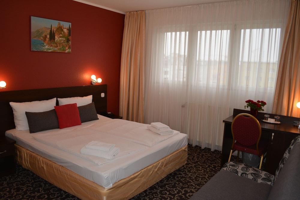 Atlas Berlin Hotel Экстерьер фото